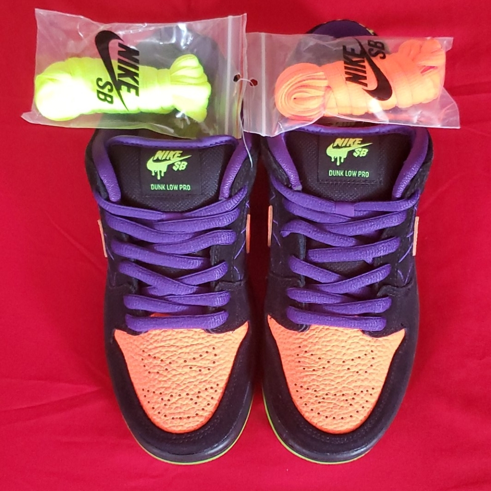 Nike SB Dunk Low Pro Halloween Night of Mischief
